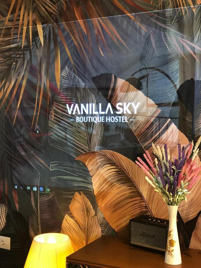 Vanilla Sky Boutique * Tiranë